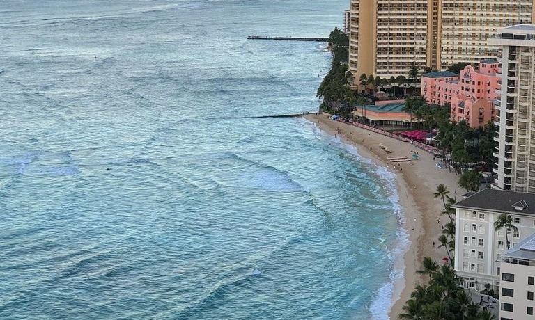 Tina’s Waikiki Beach Tower: 2 BDRM Waikiki Condo rental